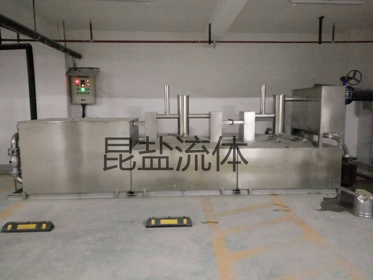 油水分离器安装后油水分离效果图